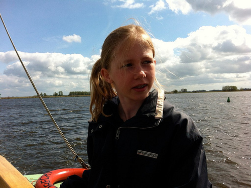 Laetitia aan het roer