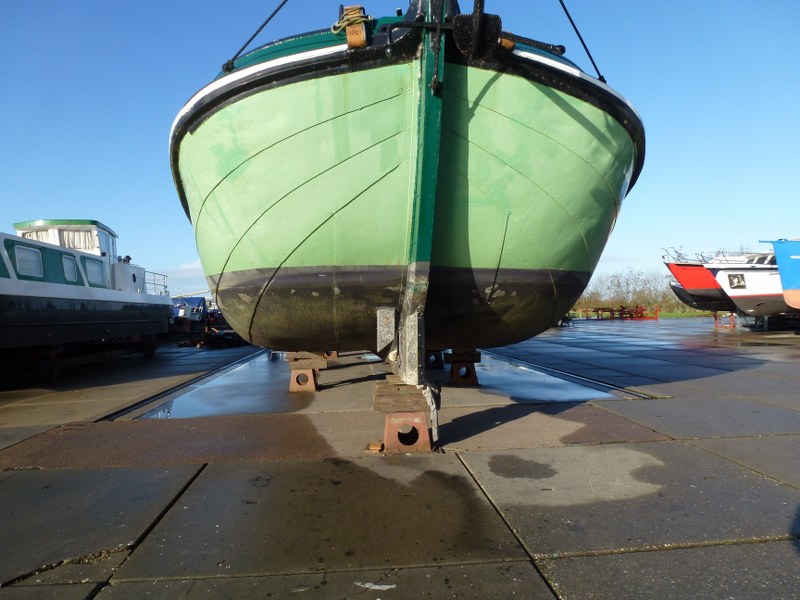 Onderwaterschip met boegschroef